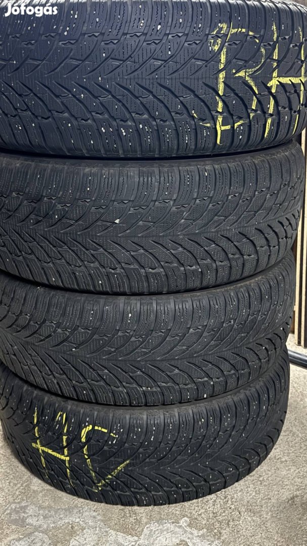 Nokian téli gumi garnitúra 225/60R17