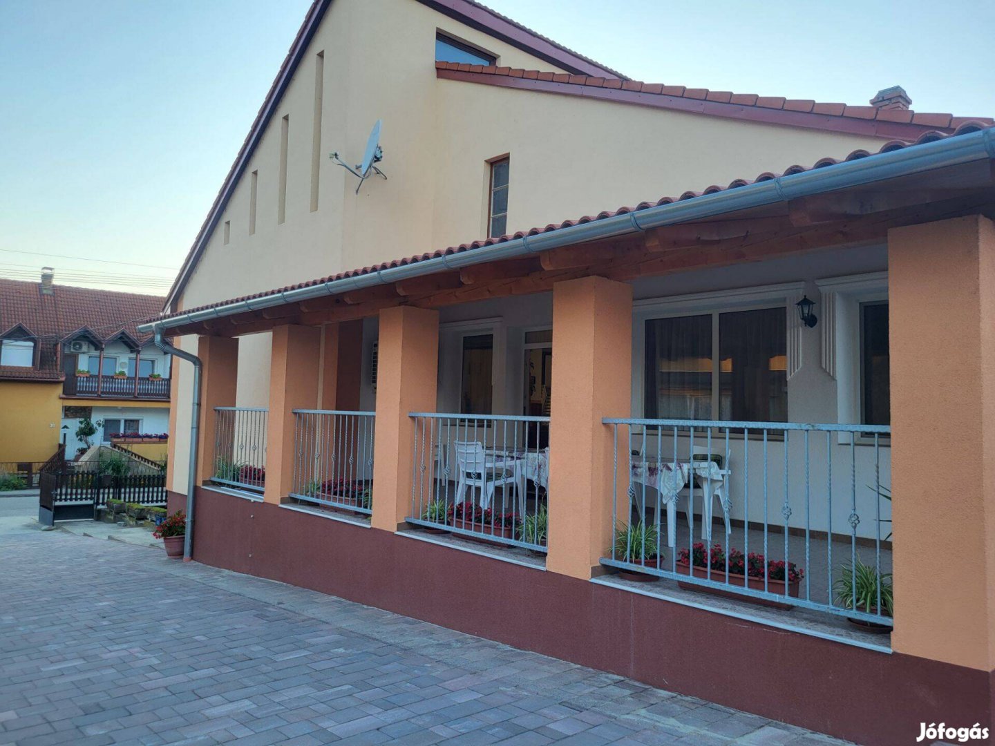 Nóra Apartman, Nyaralás, Balaton, Balatonlelle, Klimatizált