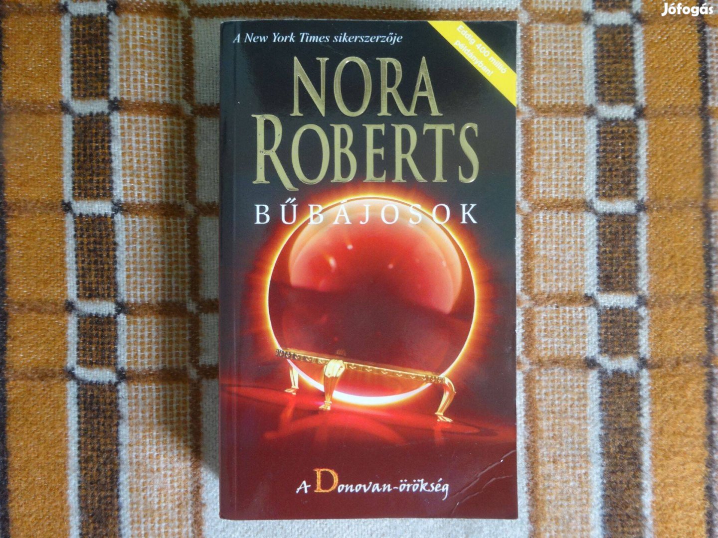 Nora Roberts - Bűbájosok