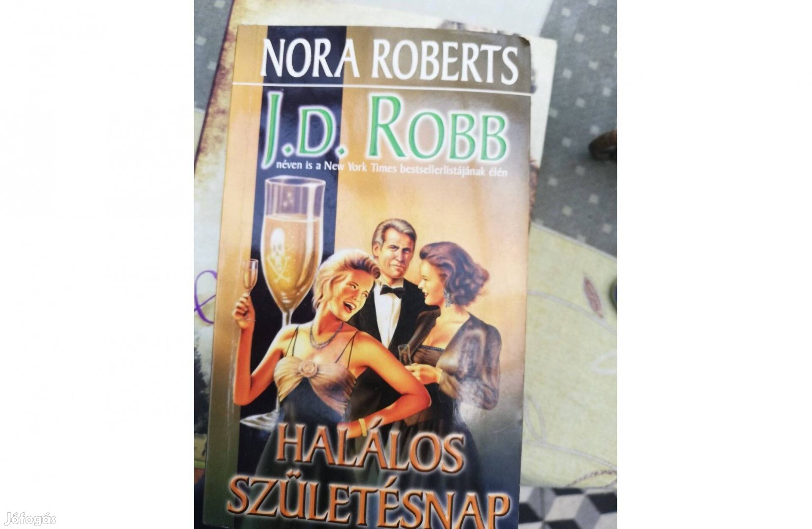 Nora Roberts - J.D. Robb - Halálos születésnap 500 forint