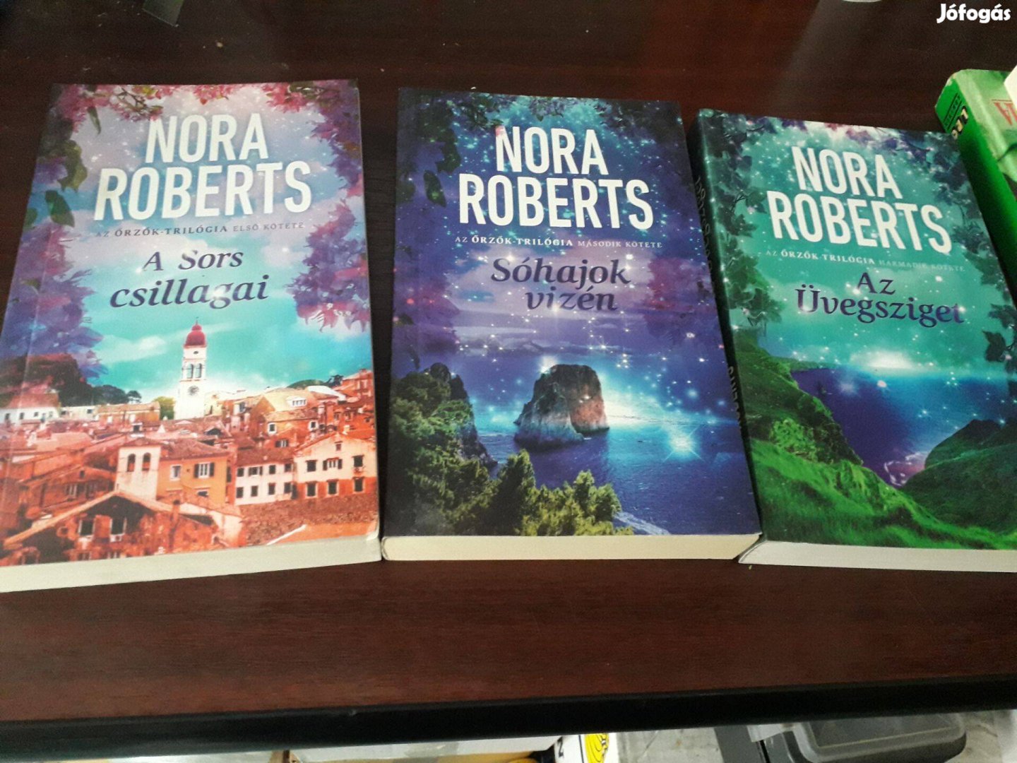 Nora Roberts - Őrzők-trilógia