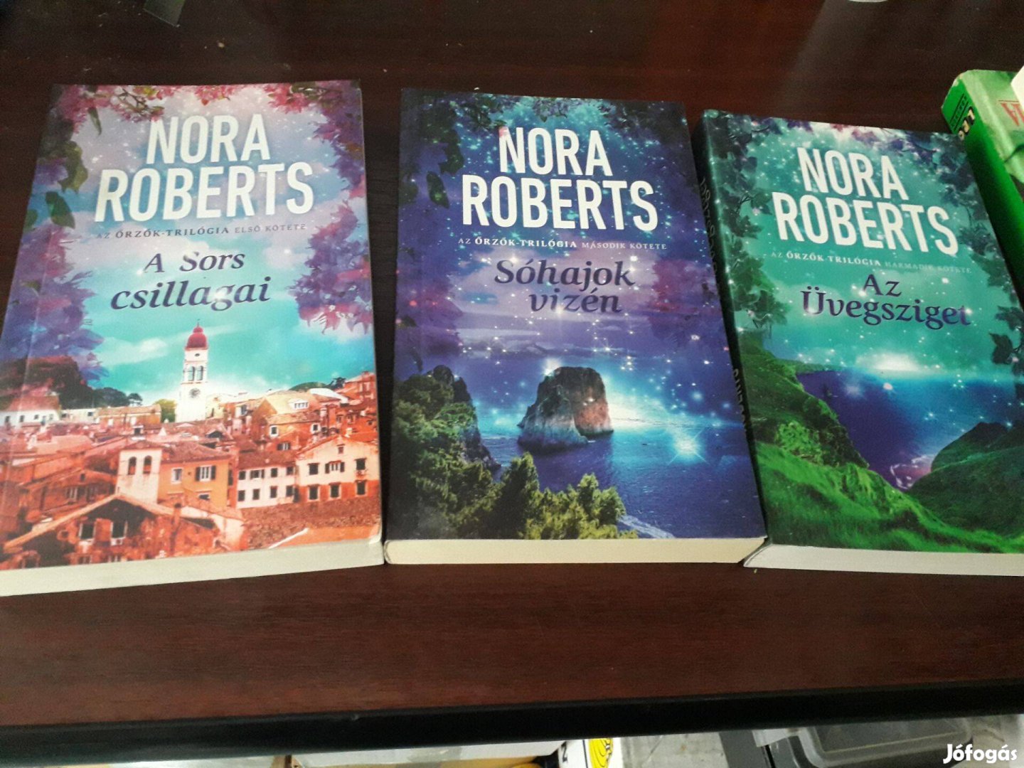 Nora Roberts - Őrzők-trilógia