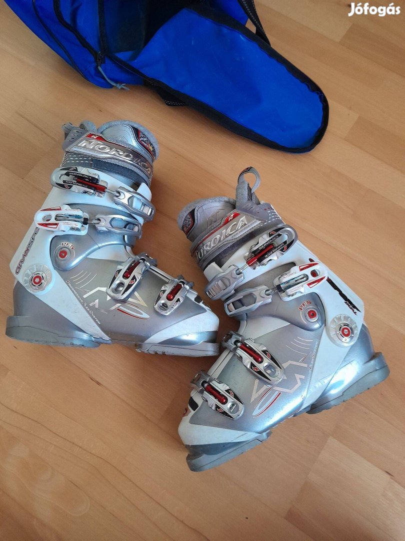 Nordica 24-24,5 cm női síbakancs 38-as