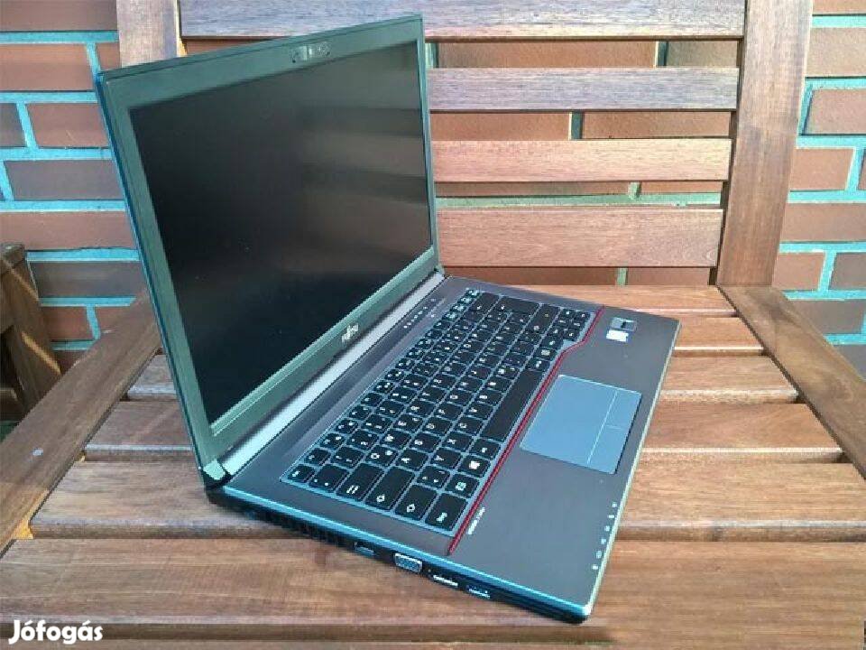 Notebook olcsón: Fujitsu Lifebook E746 a Dr-PC-től