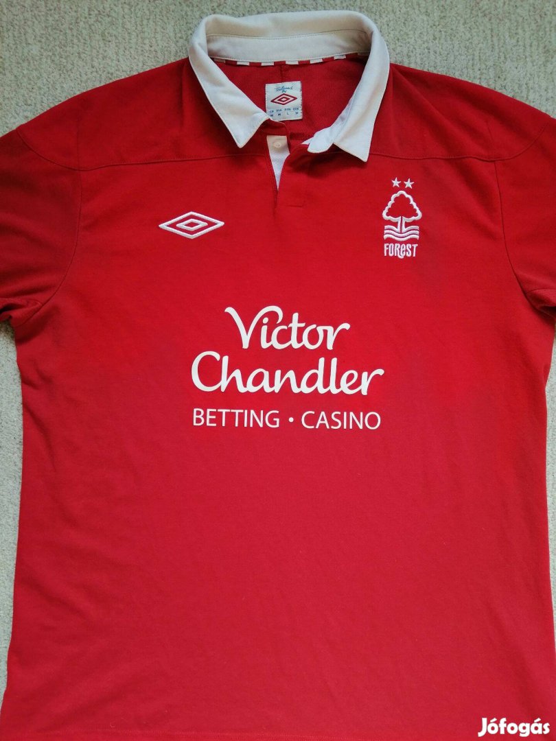 Nottingham Forest Umbro piros mez, póló (M)