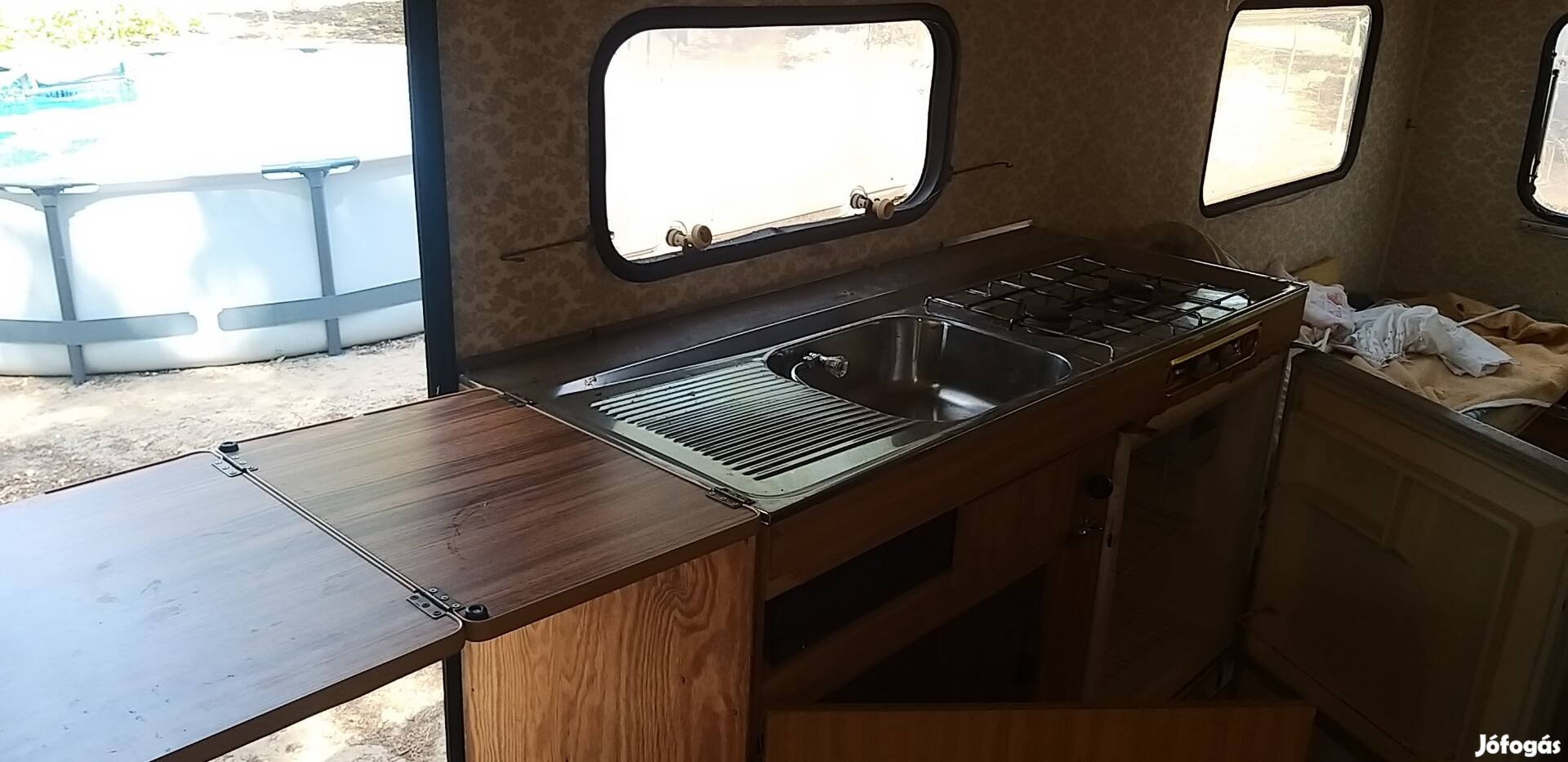 Nova 500 Lakokocsi elado