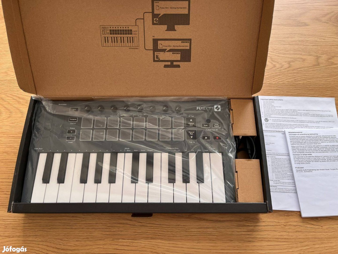 Novation Flkey Mini MIDI mesterbillentyűzet