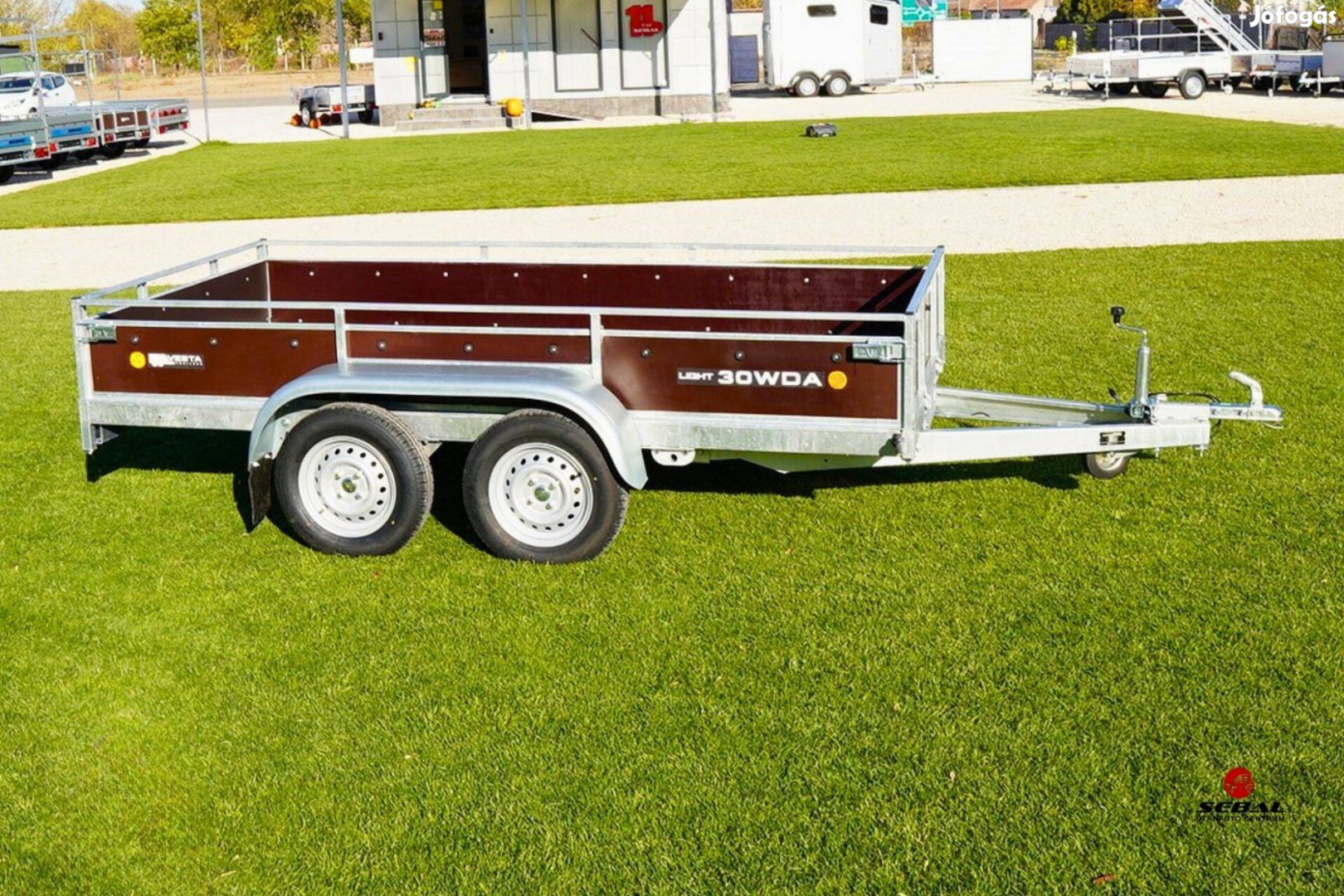 Novemberi Akció - Hatvanban új 3m-es fa oldalfalas utánfutó +rendszám