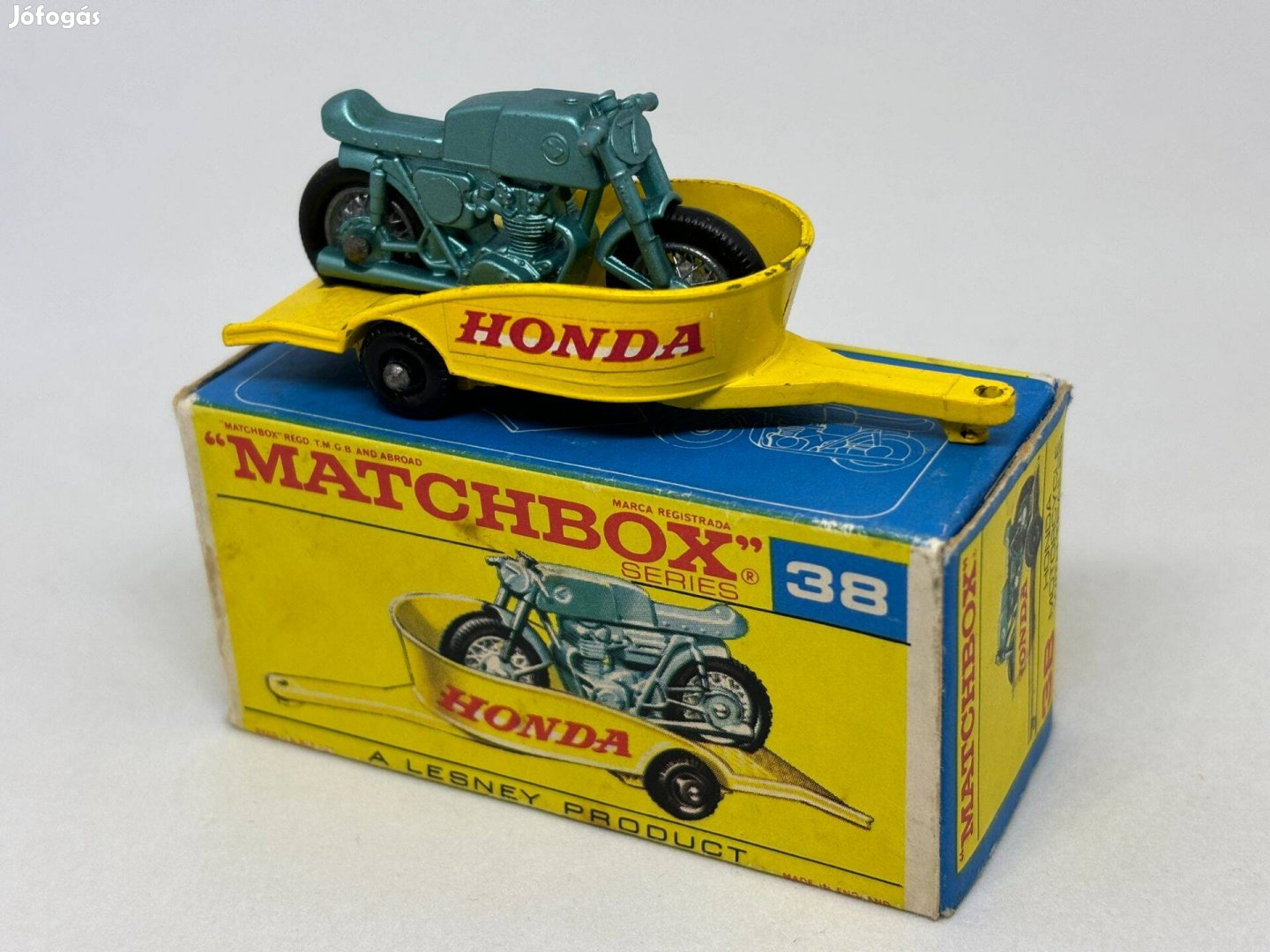 Nr. 38 - Honda Motor + Trailer Matchbox + eredeti doboz