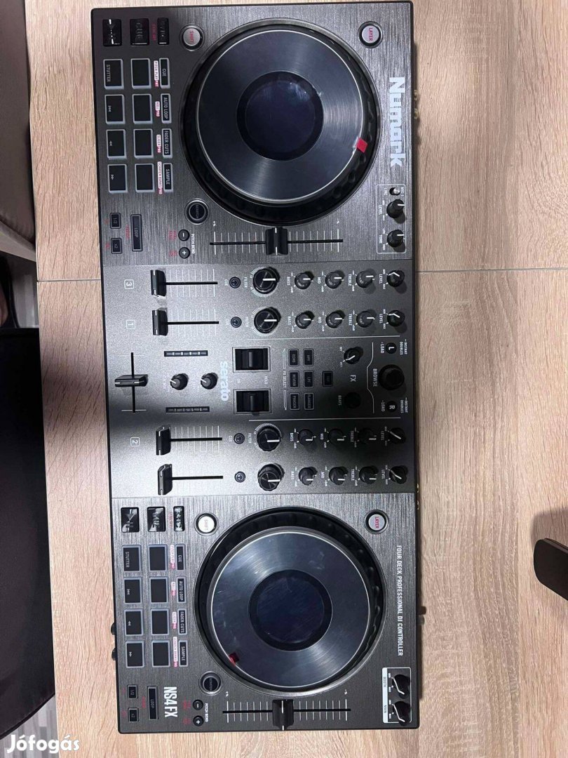 Numark ns4fx