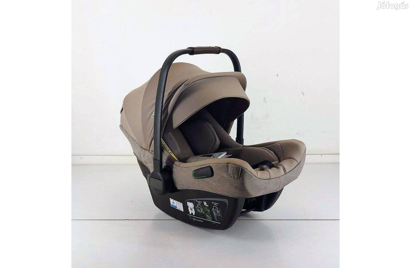 Nuna Pipa Next 40-83 cm hordozó Cedar