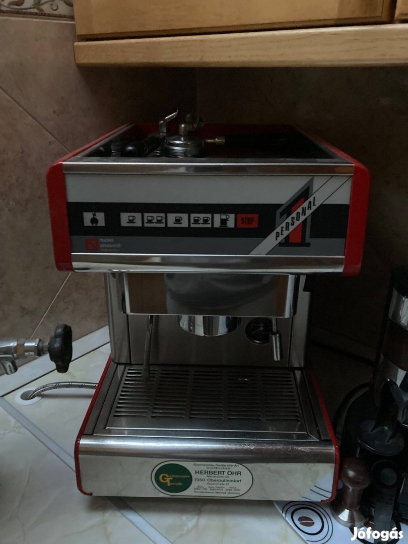 Nuova Simonelli karos kávégép