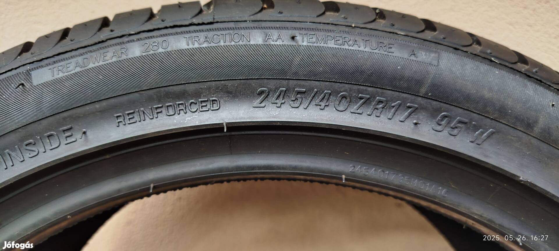 Nyári HP Sport újszerű 4db gumiabroncs 245/40ZR17 95w eladók 