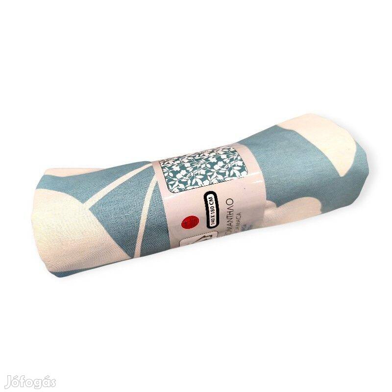 Nyári asztalterítő türkizkék színben virágos-mintás 180x140