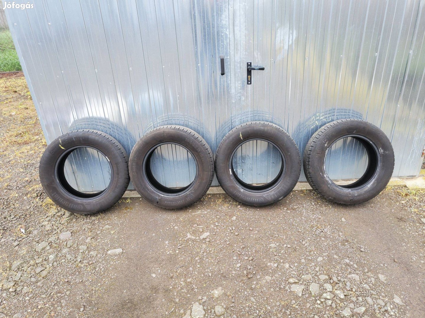 Nyári gumi 195/65 R15 4db continental Dot: 16/18