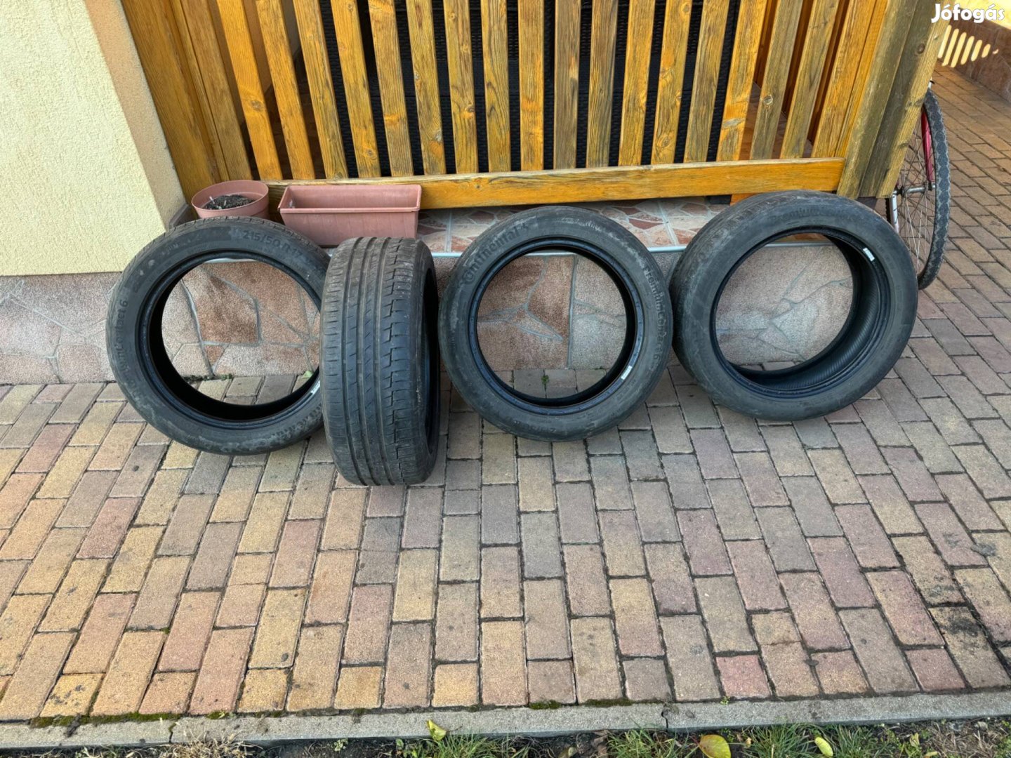 Nyári gumi 215/50 R17