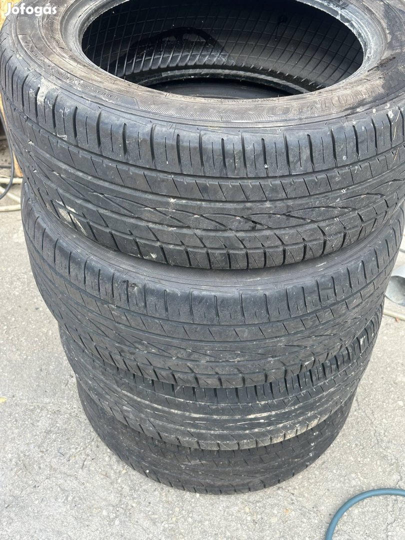 Nyári gumi 215/55r16 nyárigumi 5.5-6  mm profillal eladó .