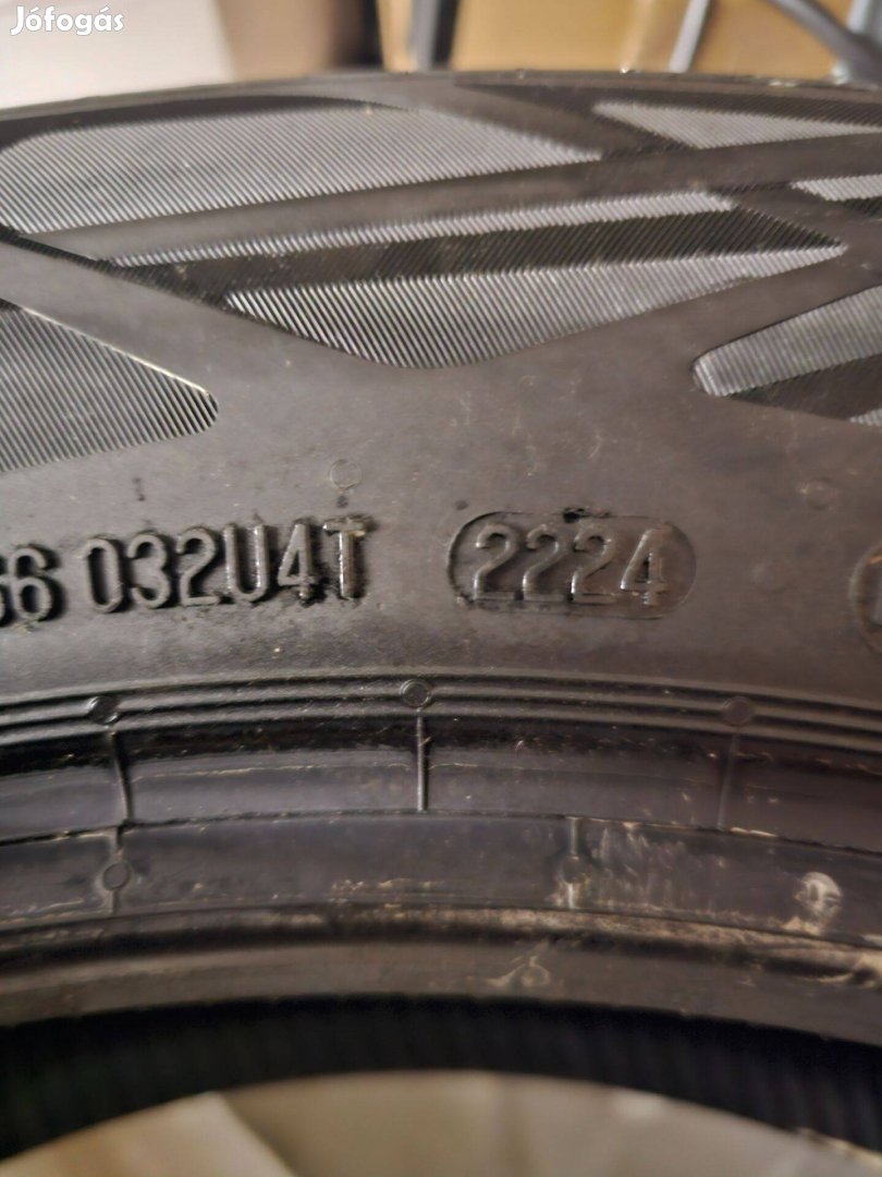 Nyári gumi 215/60R 18H