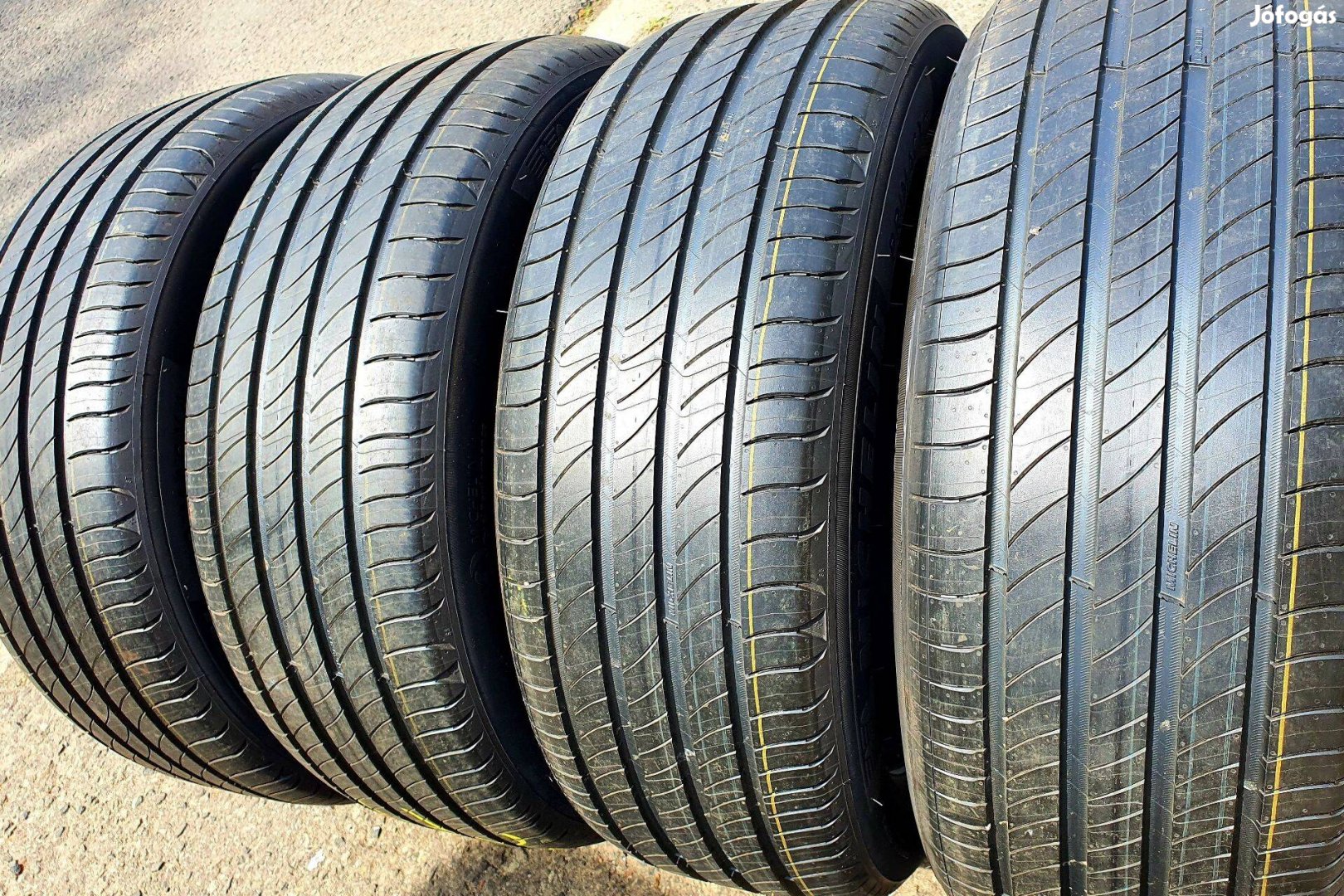 Nyári gumi 215/65 R17 - Michelin Primacy4