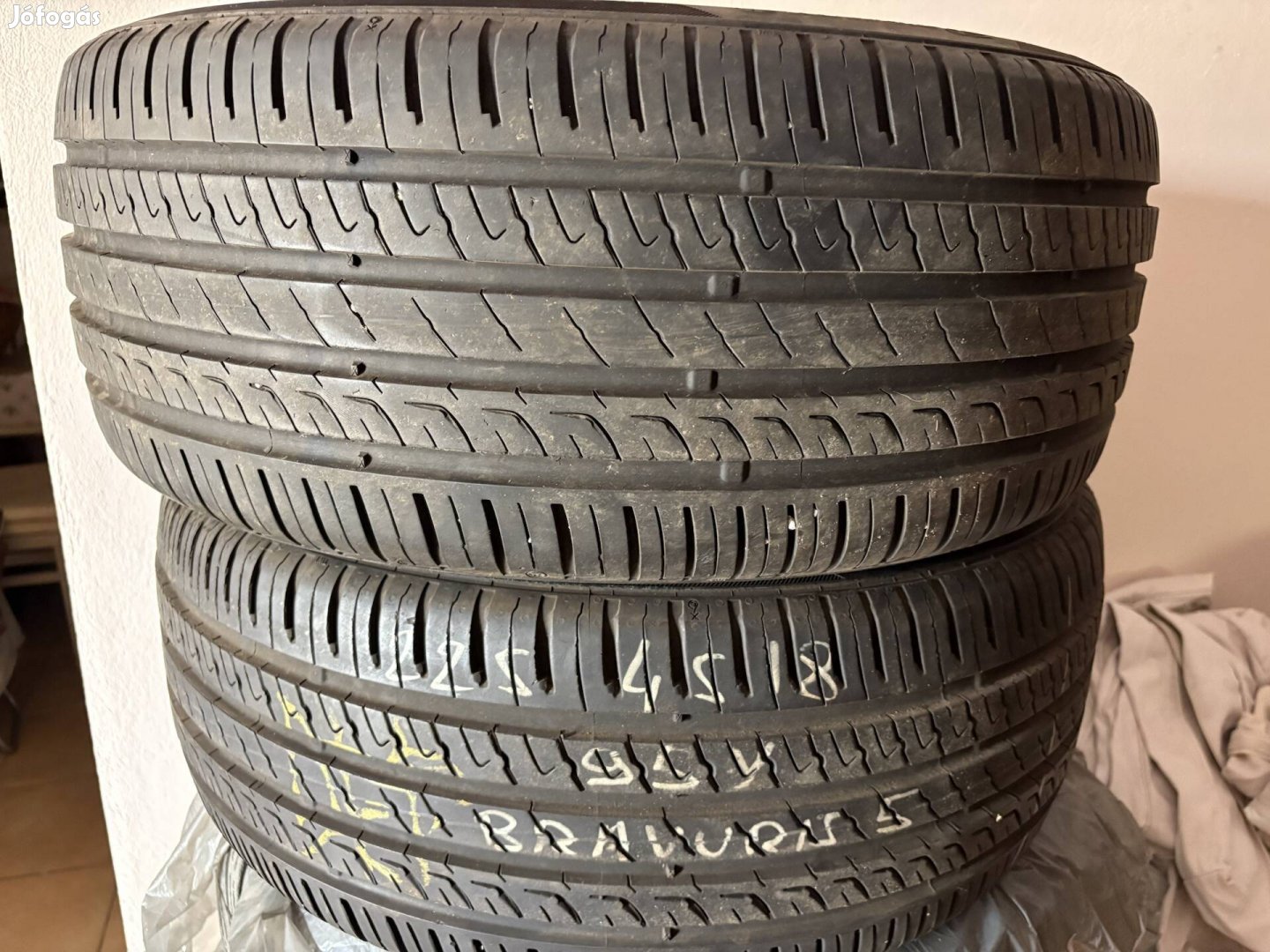 Nyári gumi 225/45/18, 7.5 mm