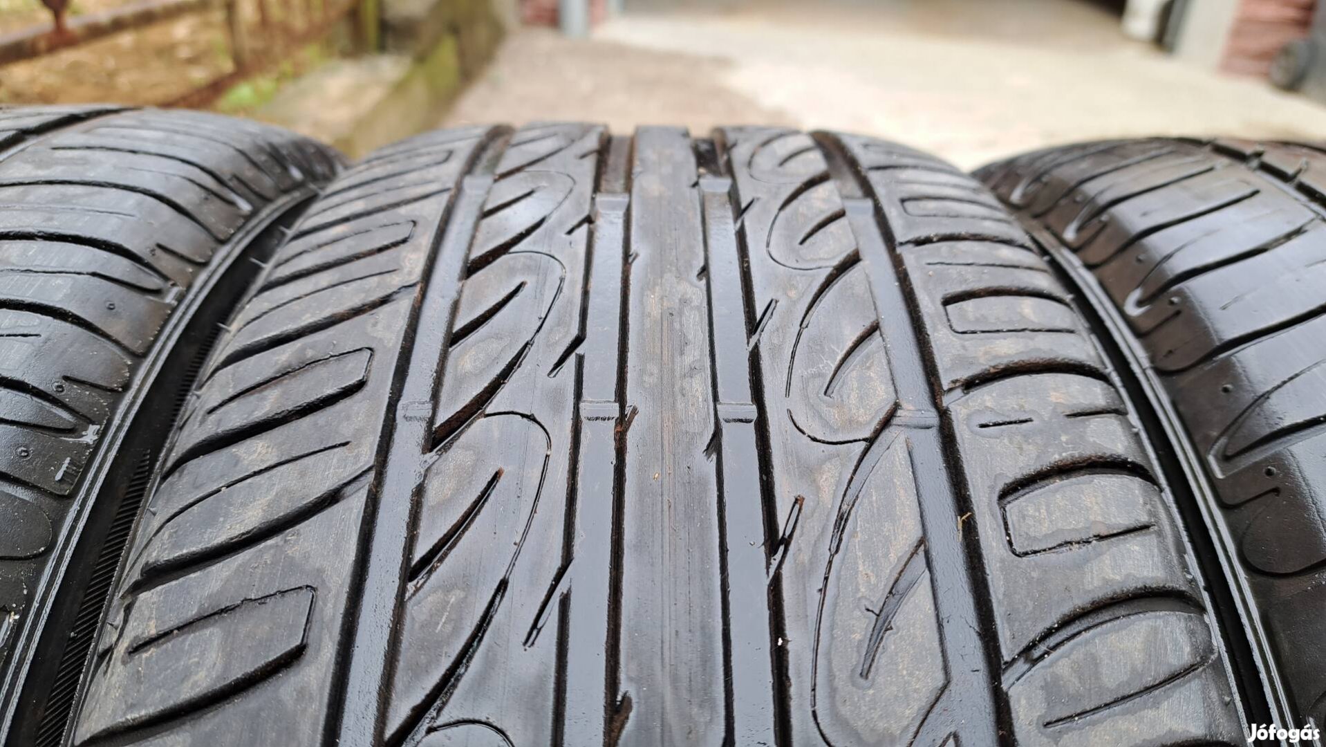 Nyári gumi 225/55 r16