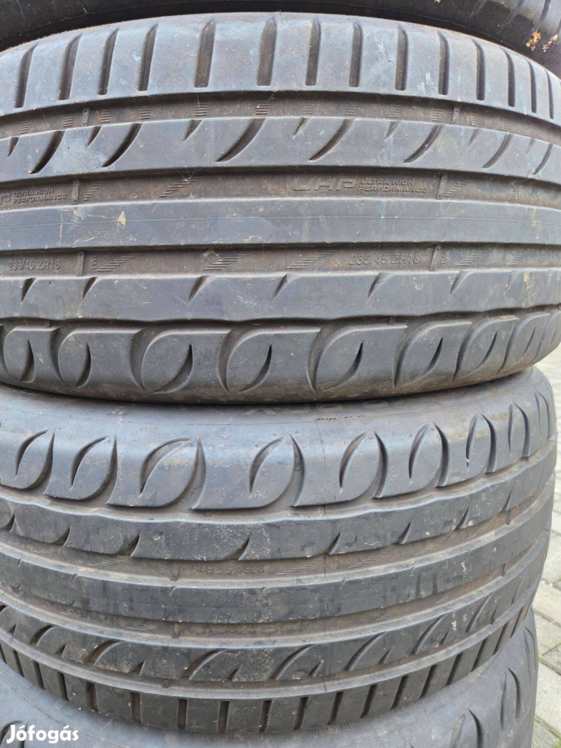 Nyári gumi 235/45r18 235 45 18