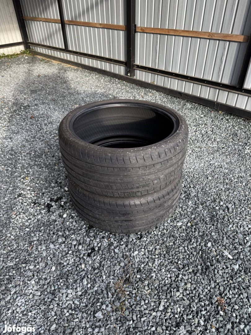 Nyári gumi 245/35 R20