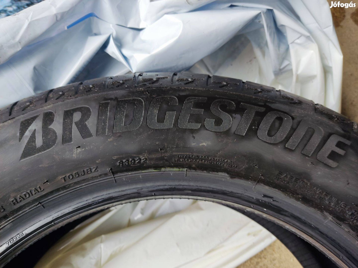 Nyári gumi Bridgestone 235/55/18, újszerű, 500 KM!!!