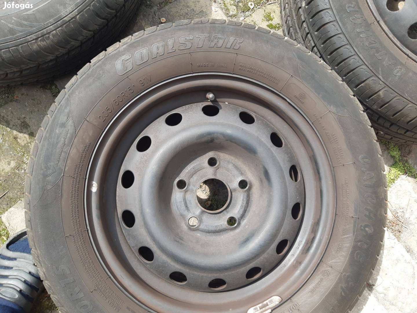 Nyári gumi Leganza lemezfelnin