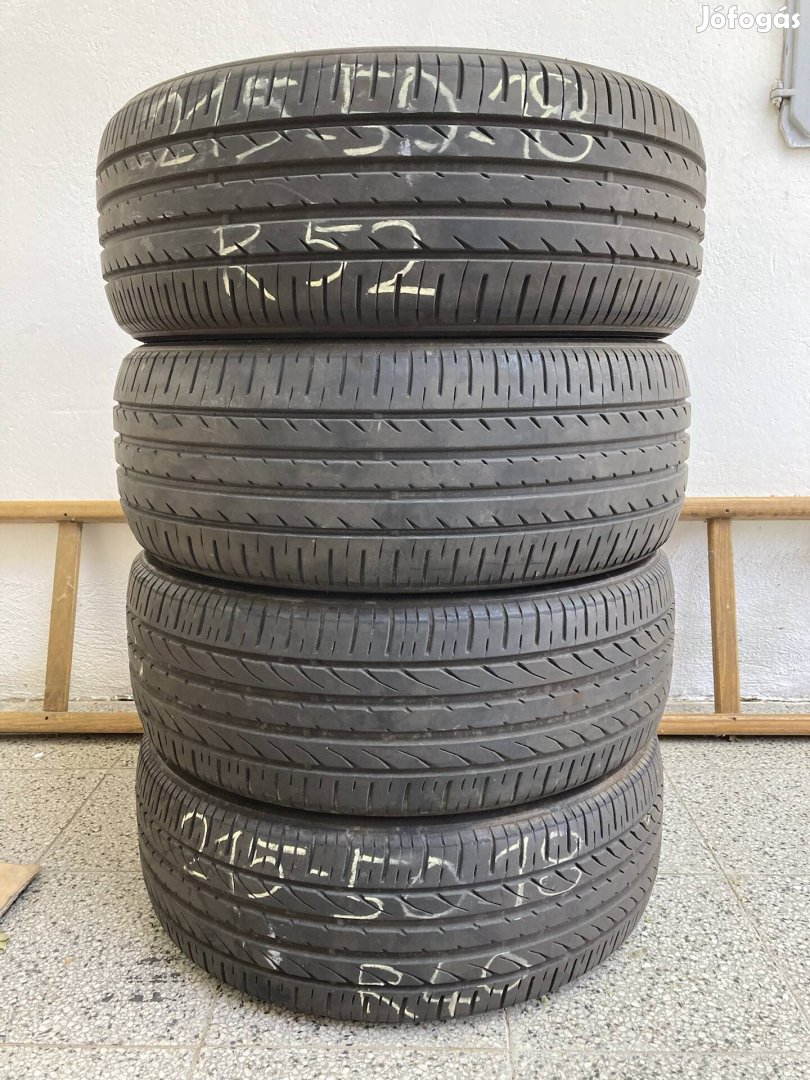 Nyári gumi Toyo 215/50 R18 92V