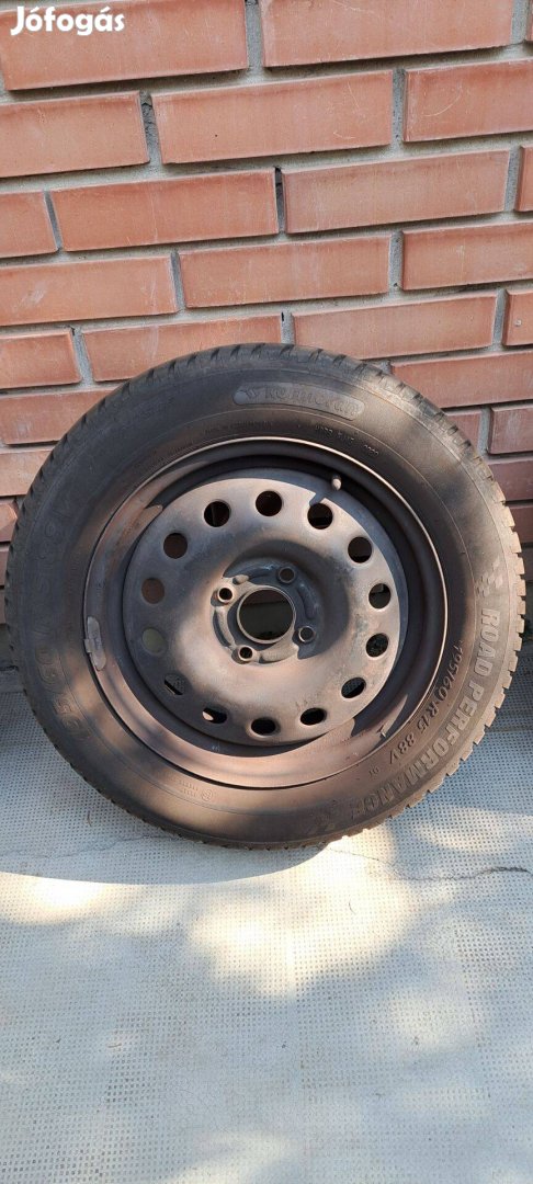 Nyári gumi szett 195/60 R15