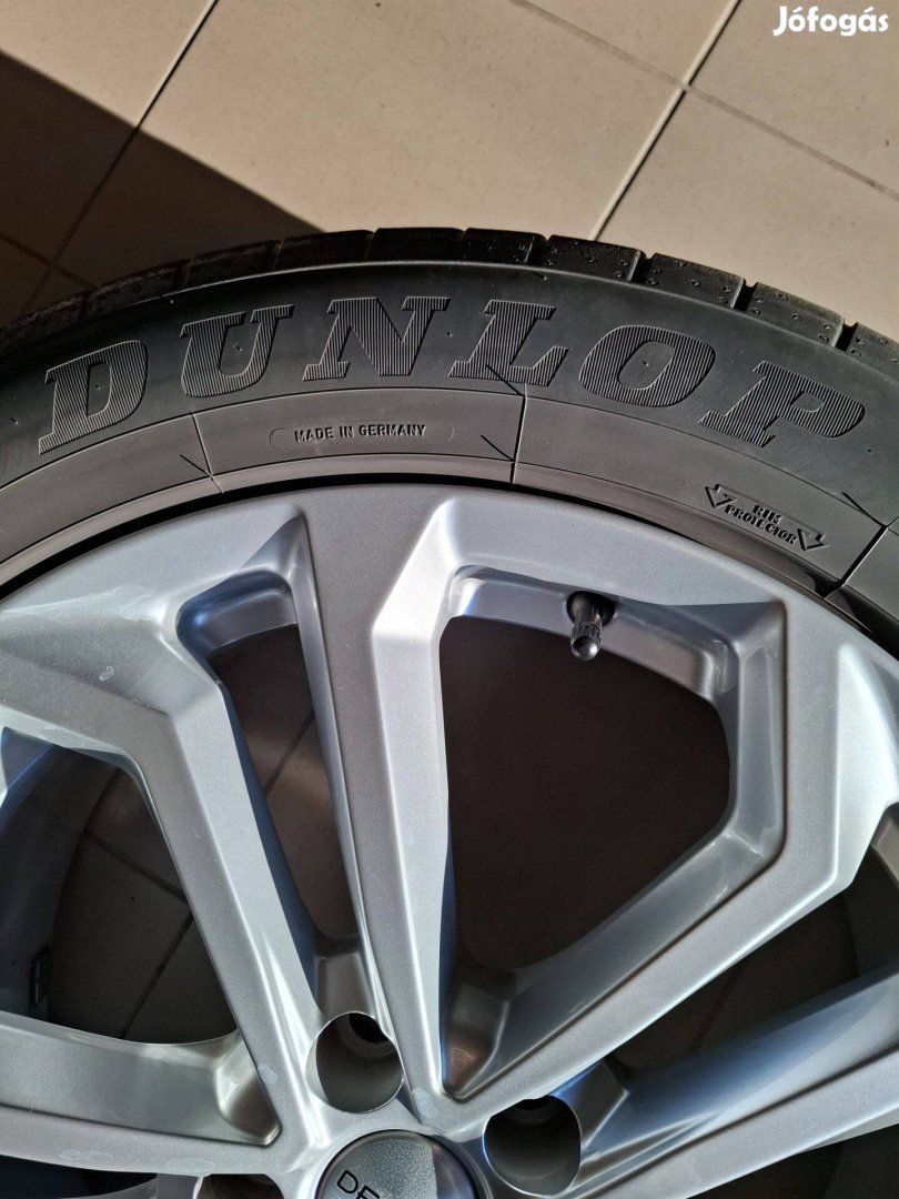 Nyári gumi szett 235/55 R19 Dunlop gumi/Dezent alu.felni