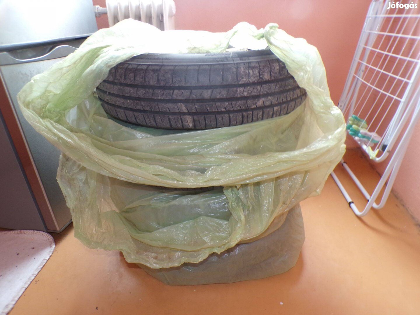 Nyári gumi szett lemezfelnin