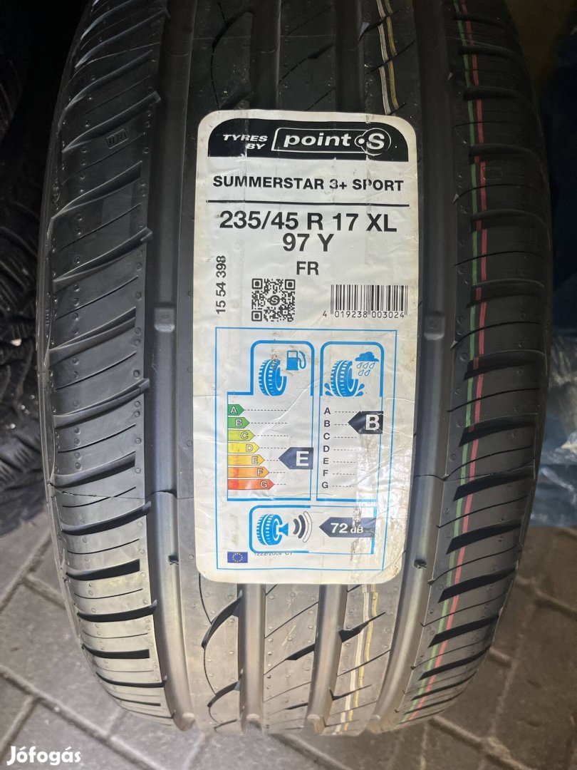 Nyári gumik 235/45R17 Új