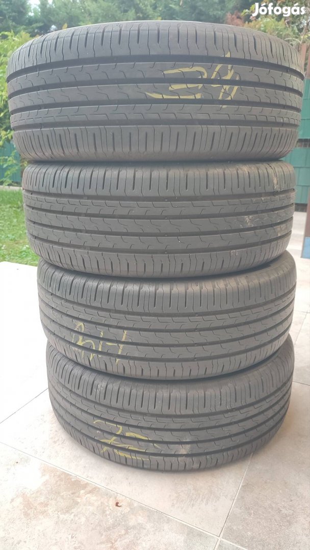 Nyárigumi 215/55 R17 - 94V Continental