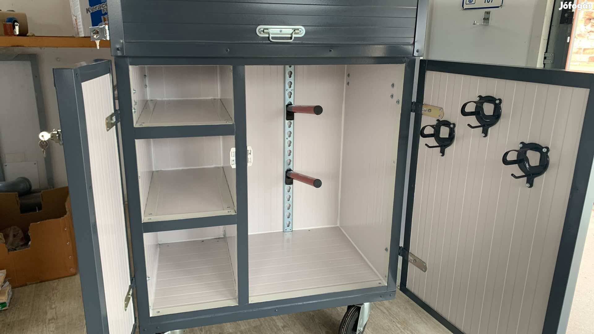 Nyeregszekrény, lovagszekrény, nyerges szekrény raktárról