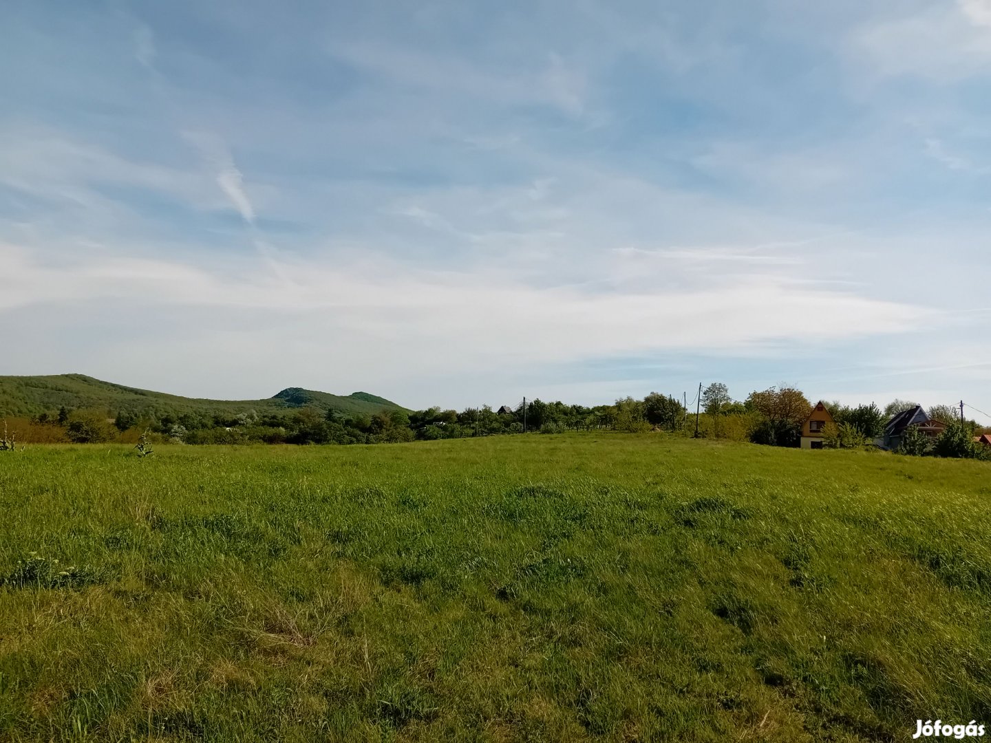 Nyergesújfalu, négy egybefüggő panoráma kilátással rendelkező