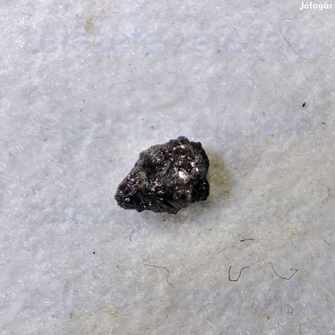 Nyers gyémánt - 0,01 gramm / 0,05 karát (686.)