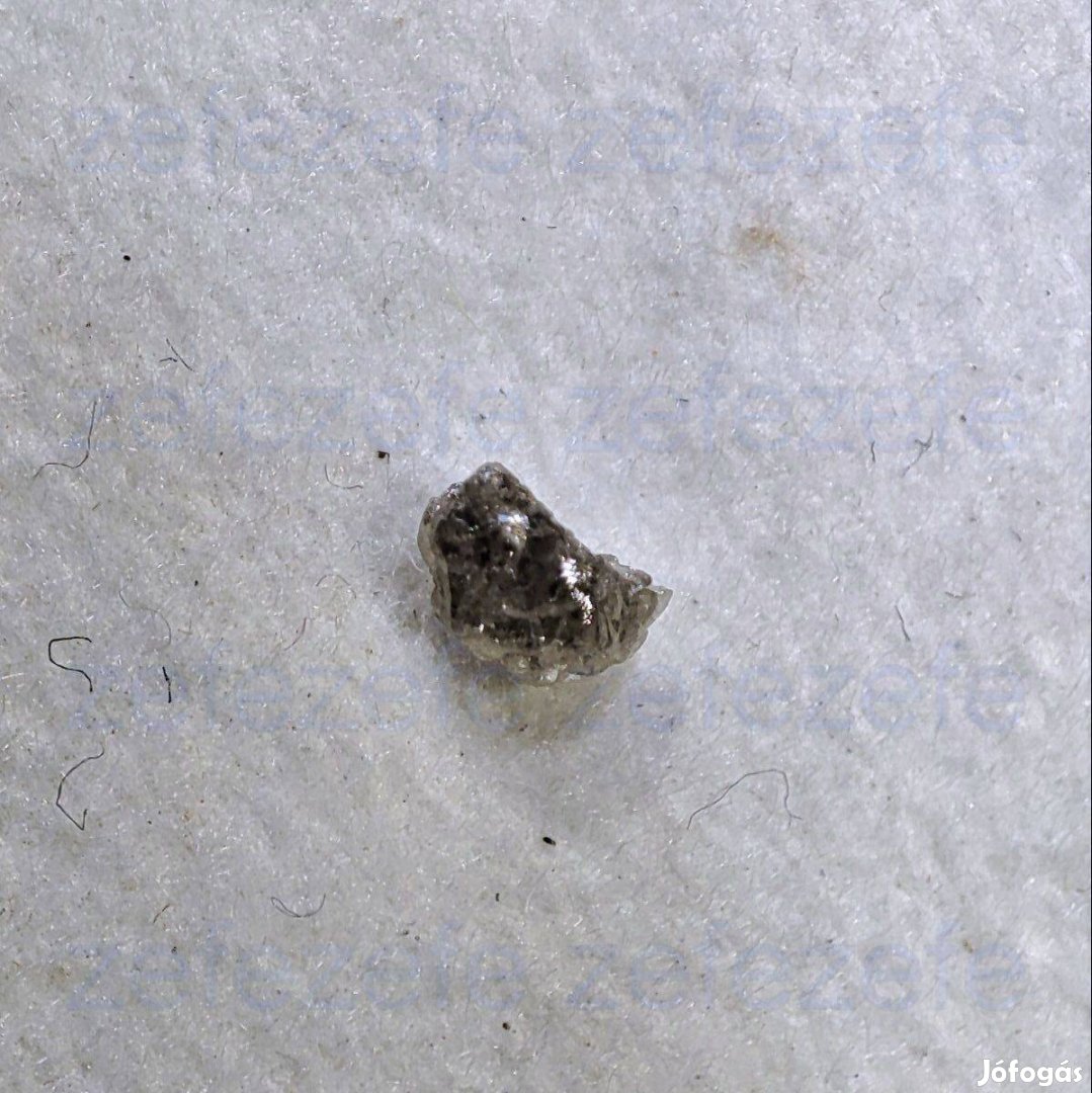 Nyers gyémánt - 0,01 gramm / 0,05 karát (821.)