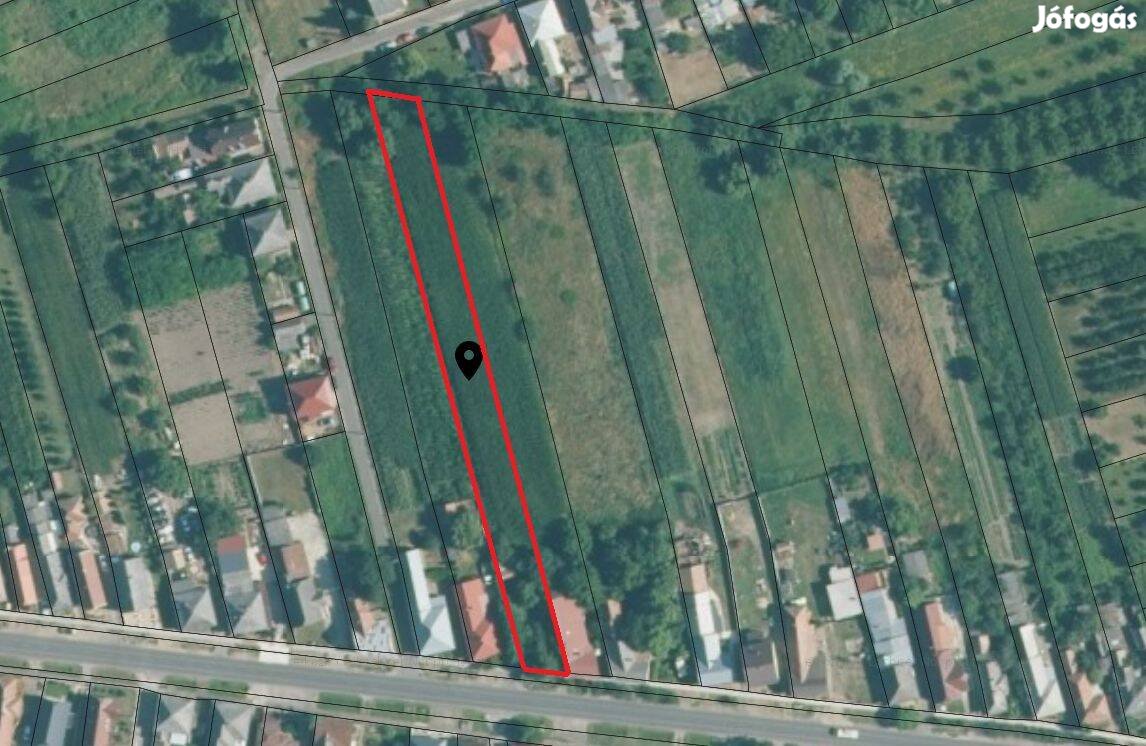Nyírbátorban fő út mellett 1996 m2-es építési telek eladó