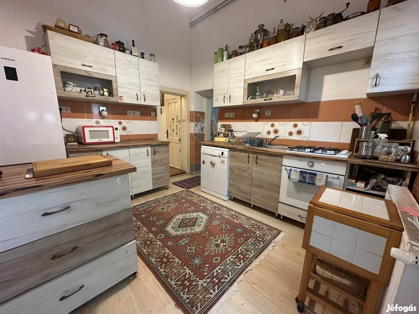 Nyíregyháza Belvárosában Teljes Körűen Felújított Családi