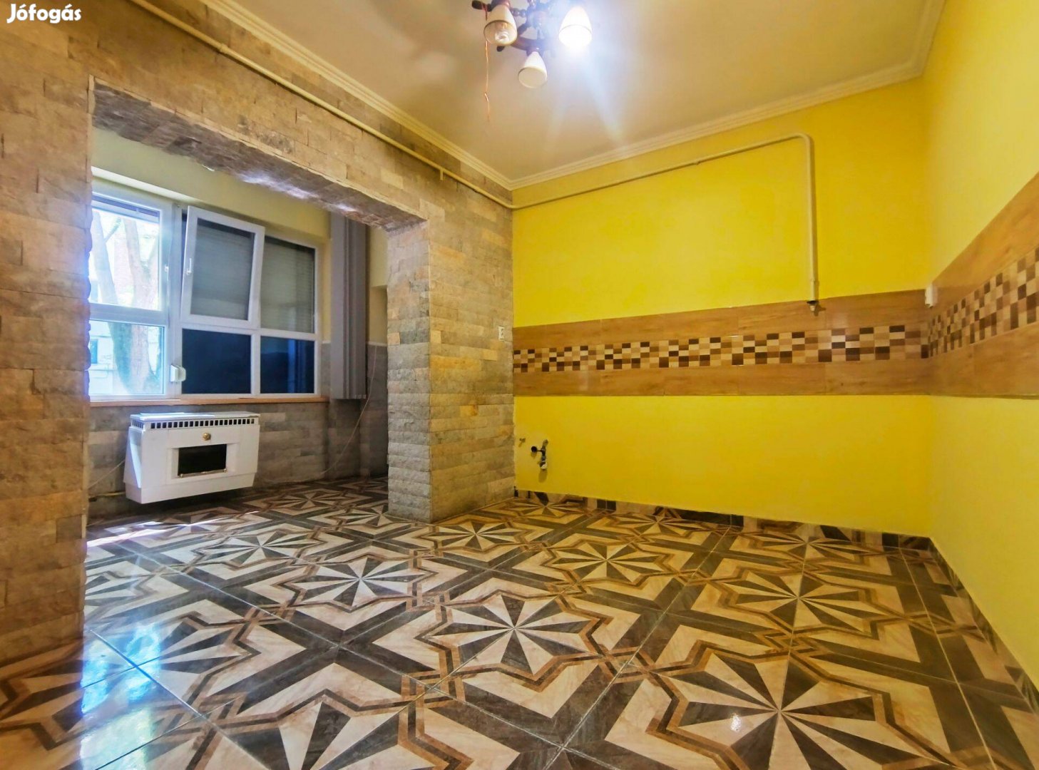 Nyíregyháza Vasútállomás Közelében Földszinten Lévő Lakás