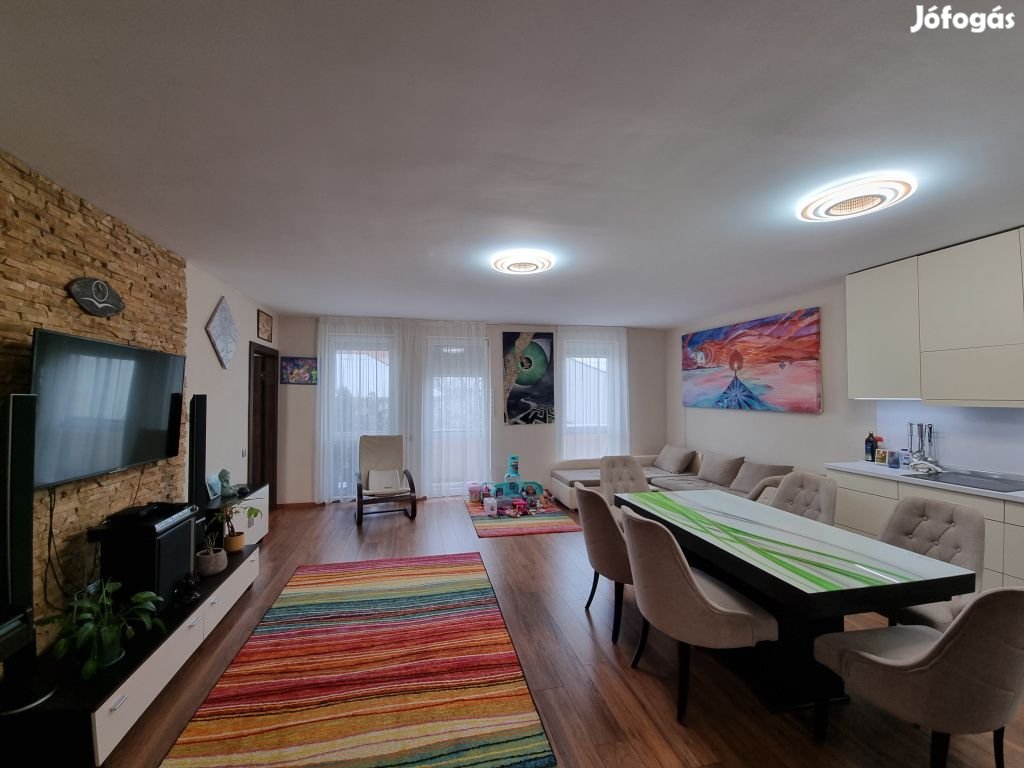 Nyíregyháza, Tavasz u közeli utca, 111 m2-es, társasházi