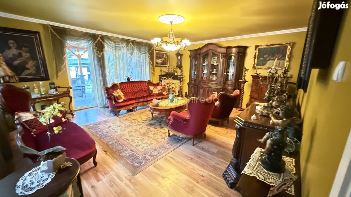 Nyíregyháza - Belváros - Családiház - Eladó