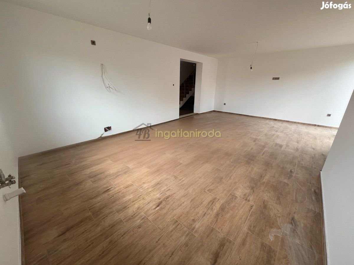 Nyíregyháza - Korányi Kertváros - Családiház - Ikerház -