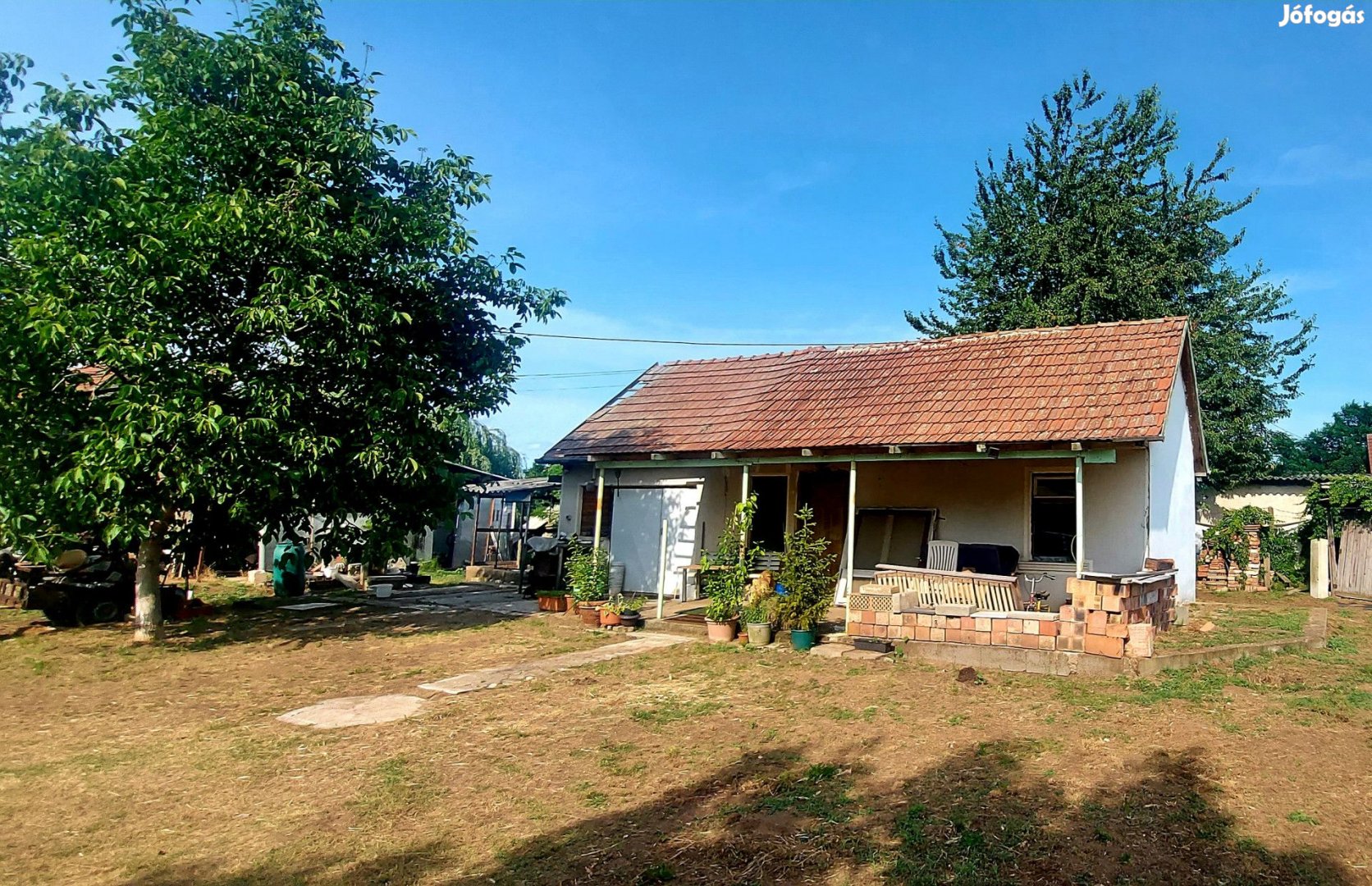 Nyíregyháza - Oros és Borbánya között eladó hétvégi ház