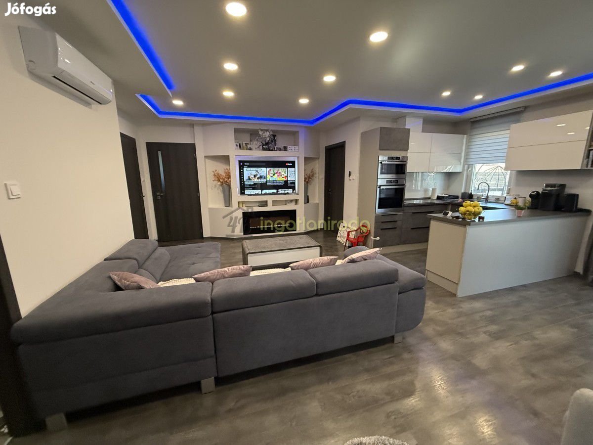 Nyíregyháza - Oros között - Családiház - Ikerház - Eladó