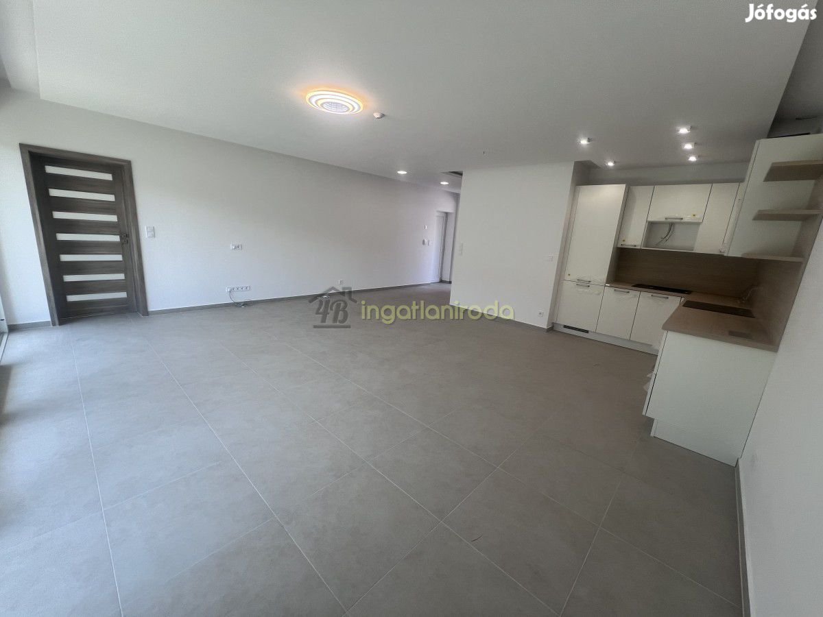 Nyíregyháza - Sóstófürdő - Családiház - Sorház - Eladó