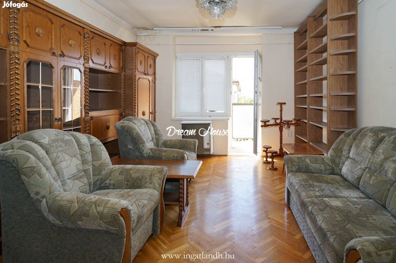 Nyíregyháza belvárosában eladó azonnal költözhető lakás, és