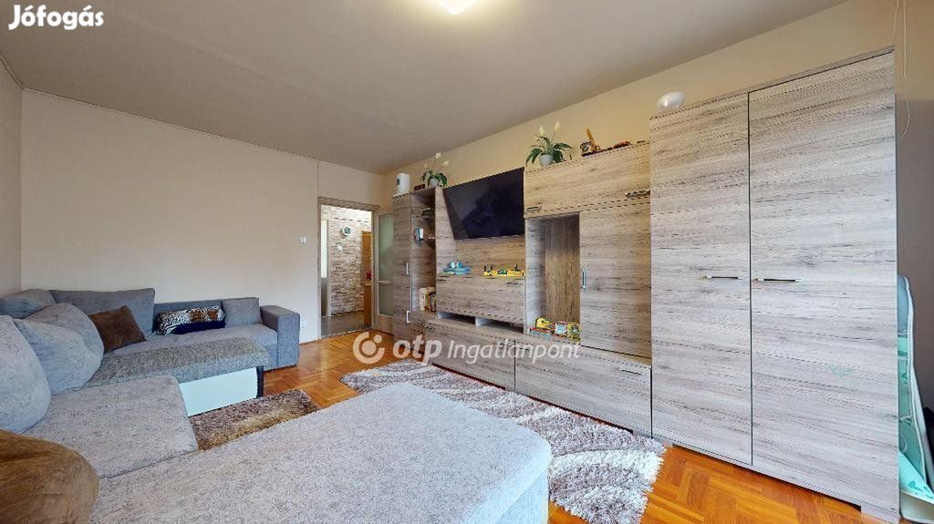Nyíregyházai eladó 65 nm-es lakás